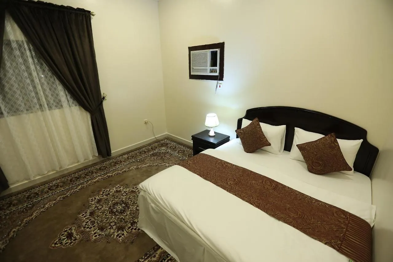 الشقق الفندقية العييري للوحدات السكنية المفروشة الدمام 4 0*,